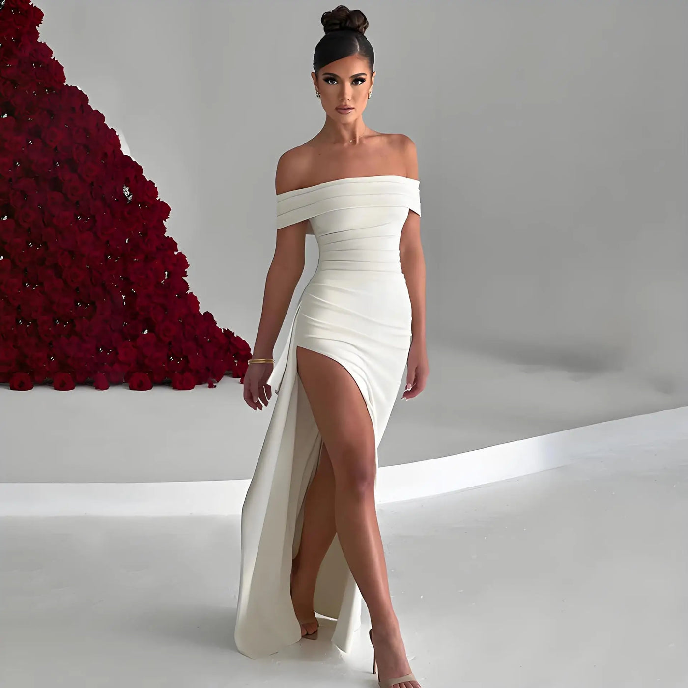 Elegant off-shoulder aftenkjole